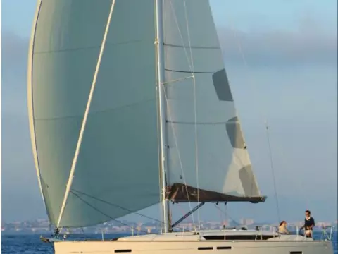 Jeanneau Sun Odyssey 449 Pietra di Luna - Standard line