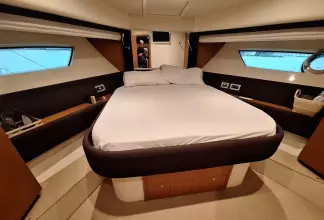 Thumbnail von Ferretti Yachts 530 ARCADIA