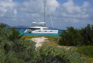 Thumbnail von Lagoon 620 Marlena