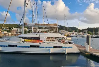 Thumbnail von Lagoon 620 Marlena