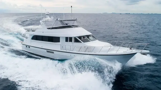 Hatteras 75 Motor Yacht