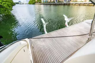 Thumbnail von Azimut 62