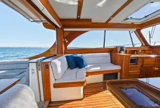 Thumbnail von Hinckley Talaria 43 TURQUOISE name reserved