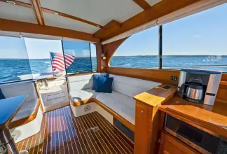 Thumbnail von Hinckley Talaria 43 TURQUOISE name reserved