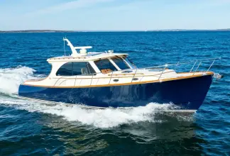 Thumbnail von Hinckley Talaria 43 TURQUOISE name reserved