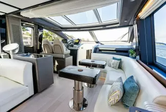 Thumbnail von Azimut S8 Yesenia