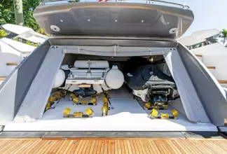 Thumbnail von Azimut S8 Yesenia