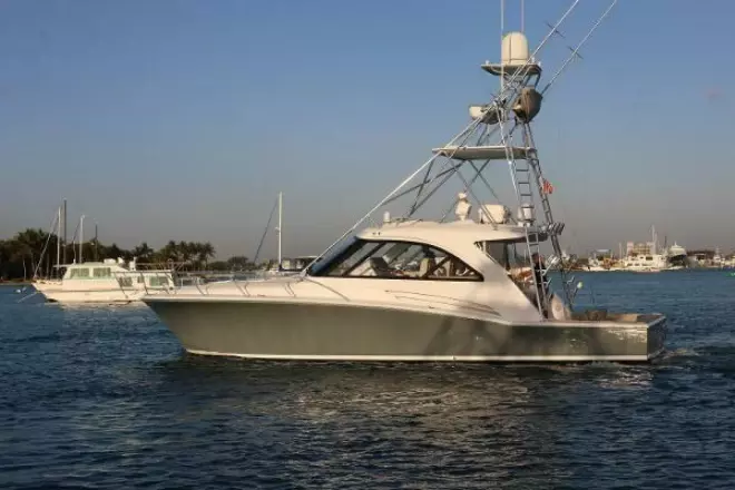 Hatteras 45