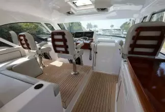 Thumbnail von Hatteras 45