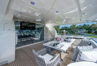 Thumbnail von Ferretti Yachts 830 La Bella Vita