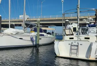 Thumbnail von Beneteau Oceanis 49 Athena