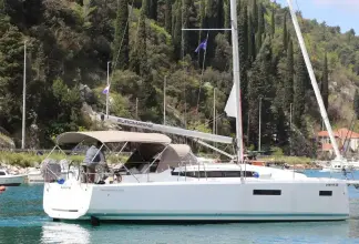 Thumbnail von Jeanneau Sun Odyssey 380 Bura Kiss