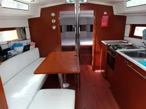 Thumbnail von Beneteau Oceanis 38.1