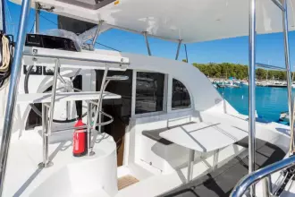 Thumbnail von Lagoon 380