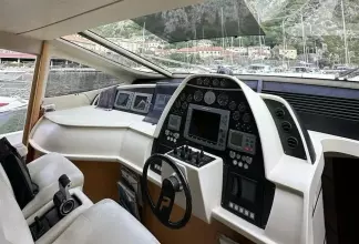 Thumbnail von Pershing 76 PERSHING 76