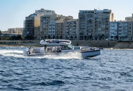 Axopar 37 Sun Top MISS DC