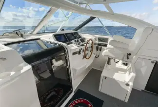 Thumbnail von Tiara Yachts 42