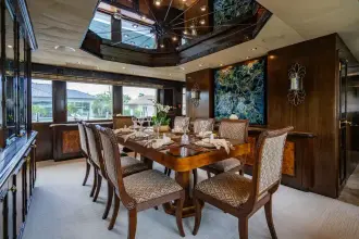 Thumbnail von Hatteras 	100 Motor Yacht  Sunday Money