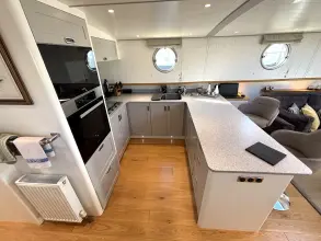 Thumbnail von Piper 60M MOTOR CLASS DUTCH BARGE  Axiom