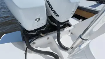 Thumbnail von Intrepid 327 CC