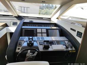 Thumbnail von Dominator 62