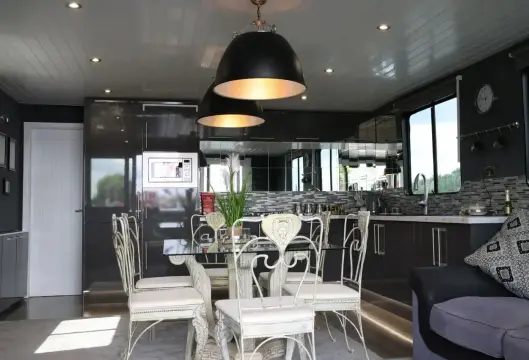 French &amp; Peel Widebeam 24m