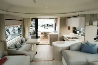 Thumbnail von Azimut 68