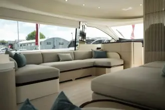 Thumbnail von Azimut 68