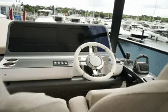 Thumbnail von Azimut 68