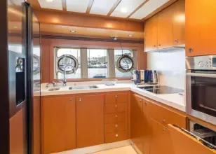 Thumbnail von Ferretti Yachts 840 FERRETTI YACHTS ALTURA 840