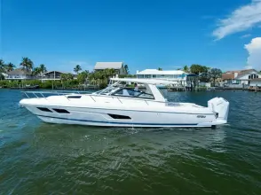 Thumbnail von Intrepid 438 Evolution TIDE CHASER