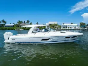 Thumbnail von Intrepid 438 Evolution TIDE CHASER