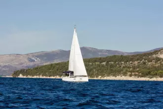 Thumbnail von Beneteau Oceanis 38