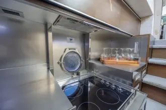 Thumbnail von Azimut 68