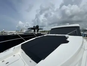 Thumbnail von Regal 38 XO 19TH HOLE