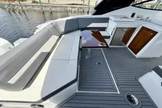 Thumbnail von Cruisers Yachts 38 GLS