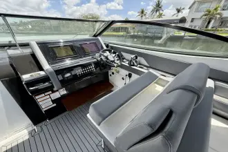 Thumbnail von Cruisers Yachts 38 GLS