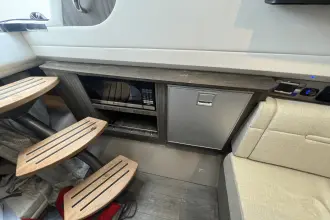 Thumbnail von Sea Ray SLX 400