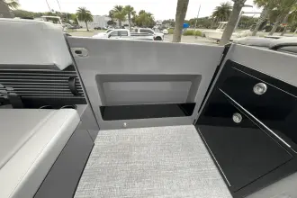 Thumbnail von Harris Crowne 250