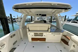 Thumbnail von Boston Whaler 350 Realm