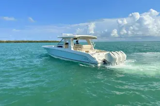Thumbnail von Boston Whaler 350 Realm