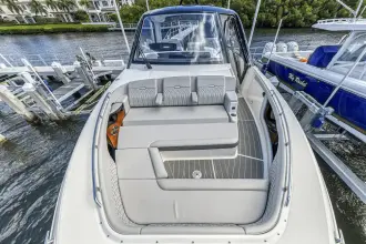 Thumbnail von Sea Ray 370 Sundancer Outboard