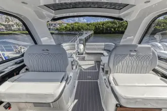 Thumbnail von Sea Ray 370 Sundancer Outboard