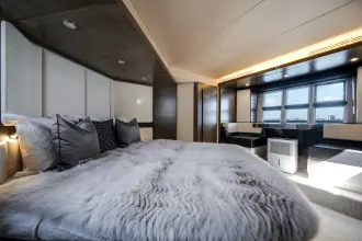 Thumbnail von Azimut 55