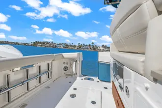 Thumbnail von Boston Whaler 350 Realm