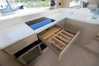 Thumbnail von Azimut 68