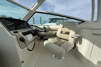 Thumbnail von Boston Whaler 280 Vantage
