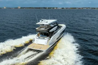 Thumbnail von Cruisers Yachts 57 FLY