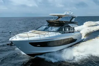 Thumbnail von Cruisers Yachts 57 FLY