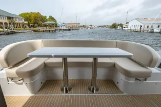 Thumbnail von Cruisers Yachts 57 FLY